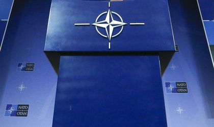 Задържаха куриер в централата на НАТО, носил