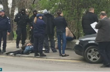 Студент изпял ченгетата с наркотиците