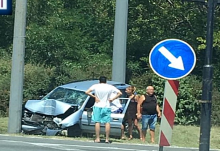 Извънредно! Брутално кървава катастрофа в Бургас! Изнесоха шофьора в чувал - издъхнал е на място