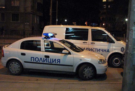Двама нападнаха младеж в центъра на Пловдив, откраднаха му над 6 бона