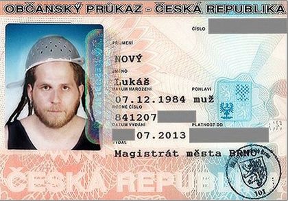 По повод бурките: И пастафарианците се надигнаха, искат да се снимат с гевгири на главата
