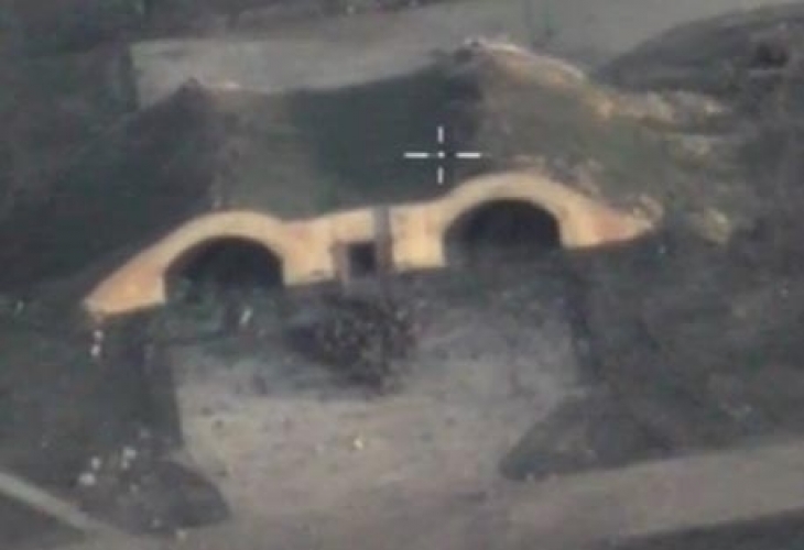 Руските военни показаха последствията от ударите на САЩ по „Шейрат” (КАДРИ ОТ ВЪЗДУХА)