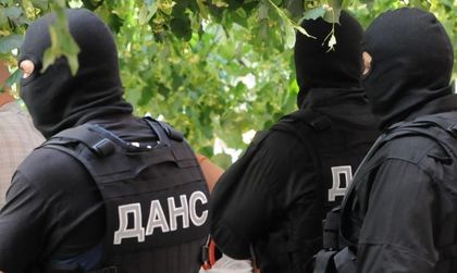 ДАНС с показна акция в Пловдив, закопчаха двама!