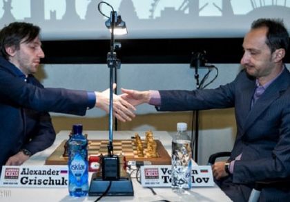 Топалов завърши реми с Гришчук в Лондон