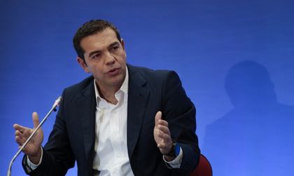 Ципрас: Гърция си стъпва на краката!