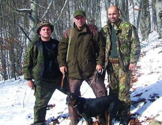 Ицо се върна, изтрепа прасетата и си тръгна