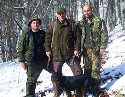 Ицо се върна, изтрепа прасетата и си тръгна
