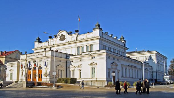 По-строгите мерки в НК срещу домашното насилие влизат за окончателно обсъждане в НС