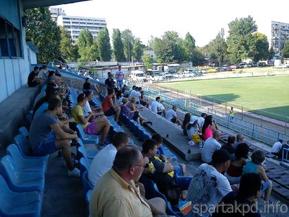 Феновете на Спартак (Пловдив) в писмо до кмета Иван Тотев: “Не пропускате ли някогo в тази картинка???”