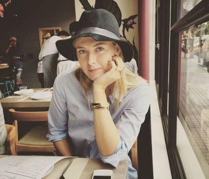 Шарапова на лебедово езеро с новите дрехи (СНИМКИ)