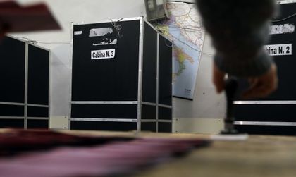 Страхува ли се Европа от вота в Австрия и Италия?