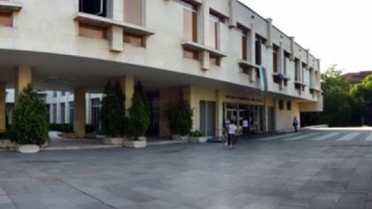 Премиера на поетична книга в библиотека