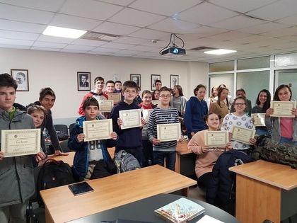 Ученици от НПМГ „Акад. Любомир Чакалов” присъстваха на открит урок в УМБАЛ „Св. Иван Рилски”