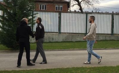 Белия покани фенове на тренировката