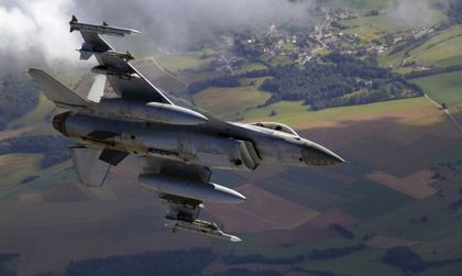 Белгийски изтребители прехванаха руски бомбардировачи