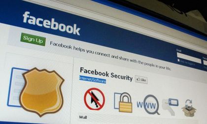 Екстремни проверки за US виза – достъп до Facebook...