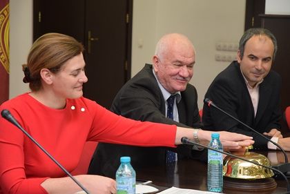 София: Кръгла маса на тема „Българската наука: между количеството и качеството“ се проведе в УНСС