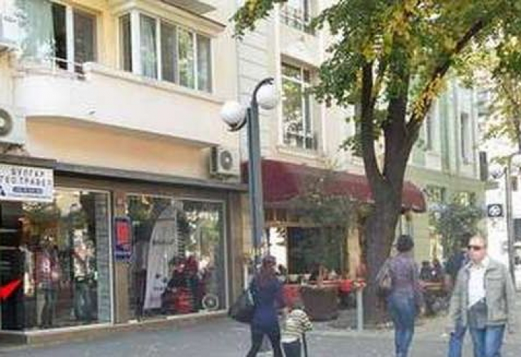Ужас в Бургас: Непознат мъж отвлича деца