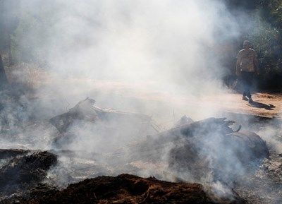 Най-малко 18 ранени при две експлозии в Източна Либия