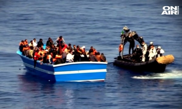 Над 1 млрд. евро струват бежанците на Италия