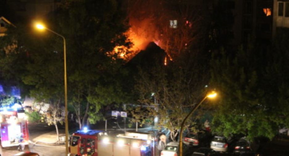 Мъж загина при пожар в Русе тази нощ (ВИДЕО)