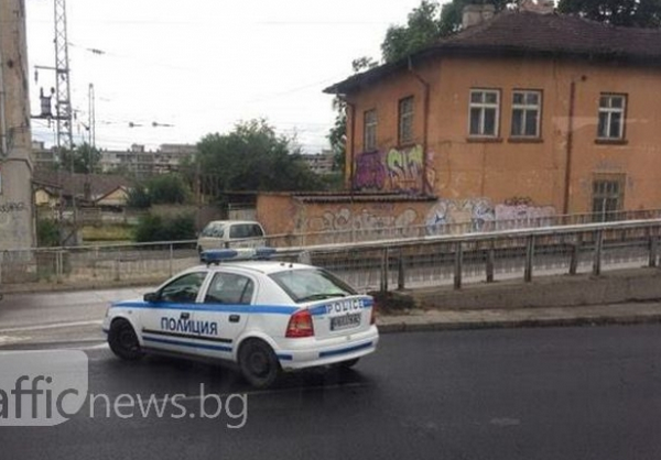 Защо? Пловдивски полицаи демонстрират, че са над закона СНИМКИ