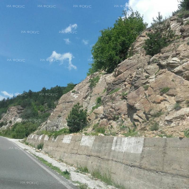 Велико Търново: Повишена е опасността от падащи камъни в Прохода на Републиката