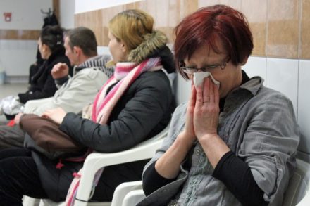 Грипът взе десетки жертви в Източна Европа