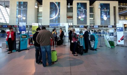 Евакуираха терминал на летището в Ница