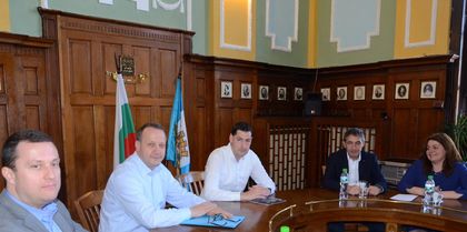 Иван Тотев се срещна с представители на фондация Америка за България