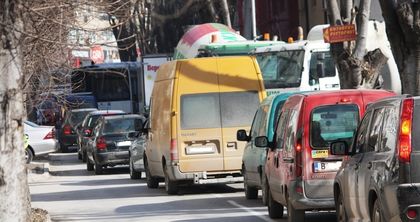 Репортаж от Варна: Ден първи на новите тапи заради "златния" булевард, част от бул. "Цар Освободител" вече е разбита