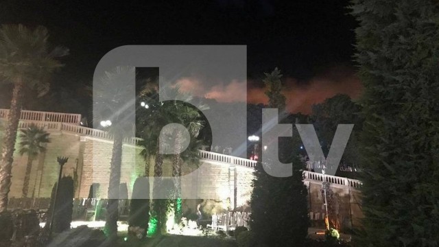 Сватбари запалиха гората над Елените с фойерверки СНИМКИ