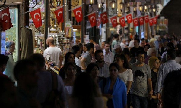 Рай за туристите и за джобовете им в Турция: Всичко е по-евтино!