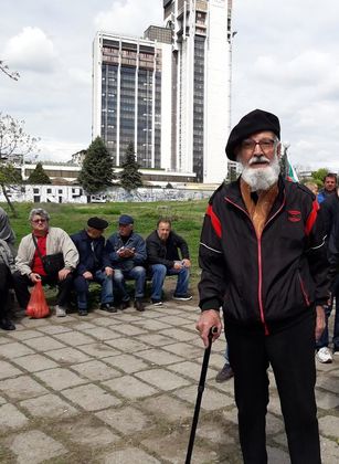 Пловдив: 97-годишният ветеран от Втората световна война Борис Гърнев се включи в протеста срещу застрояването в парка в кв. „Кършияка“