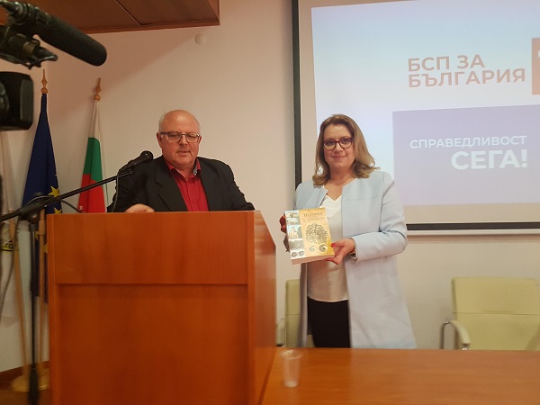 Европейски избори 2019: Деница Златева в Харманли: Общините са превърнати във феодални владения