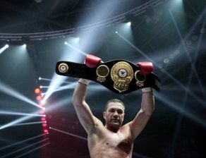 Кобрата е отказал мач срещу Джошуа, но мач за световната титла ще има