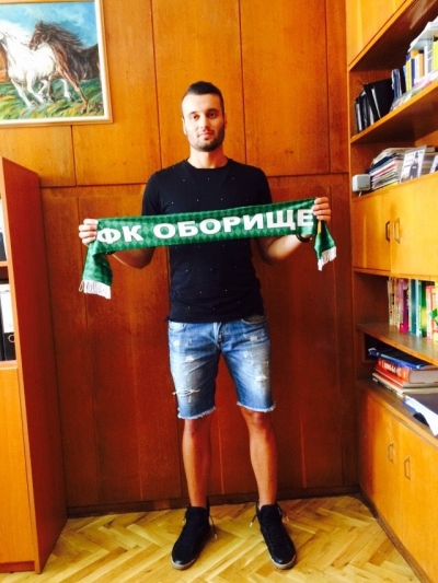 СНИМКА: Бивш играч на Локо подписа с Оборище