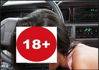 Дамата настояла любовникът да снима порното в колата (18+)
