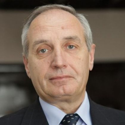 Проф. Светлозар Елдъров: Посланията по време на посещението на папа Франциск бяха в полза на България, негативните моменти бяха преекспонирани