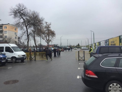 Локо влезе на Коматево през парадния вход