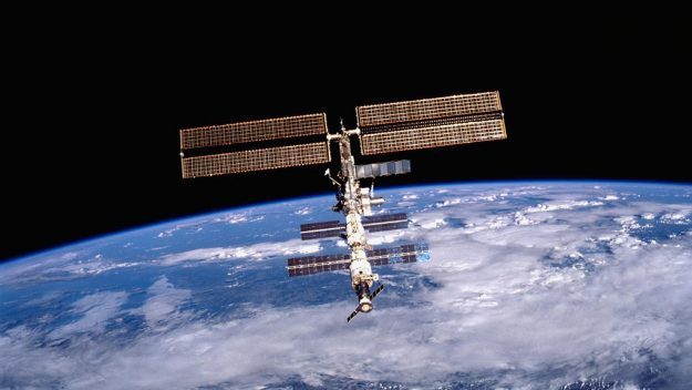Теч на тоалетната на МКС сблъска космонавтите с неприятен земен проблем
