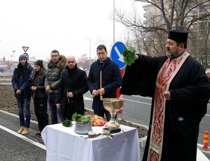 Пуснаха новата улица в Пловдив, Камбуров и Габи Петрова прерязаха лентата (СНИМКИ)