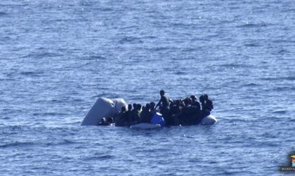 Над 183 000 мигранти дошли в Европа през Средиземно море тази година