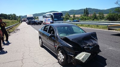 Kатастрофи и нерви по обходния маршрут след инцидента на „Тракия”