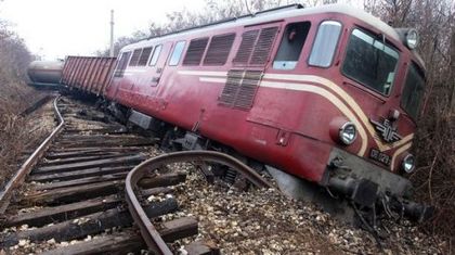 Влакът край Дупница дерайлирал заради висока скорост