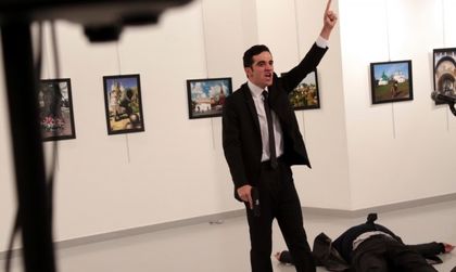 Москва за убийството на посланика: Тероризмът няма да мине!