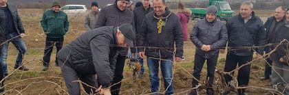 Бургас: С почит към традициите Поморие отбеляза празника на свети Трифон