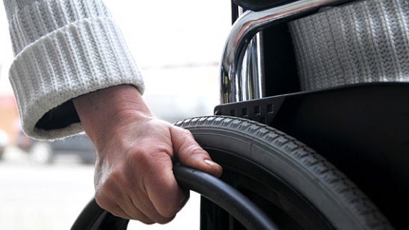 ​Държавата ще стимулира работодателите да наемат хора с увреждания