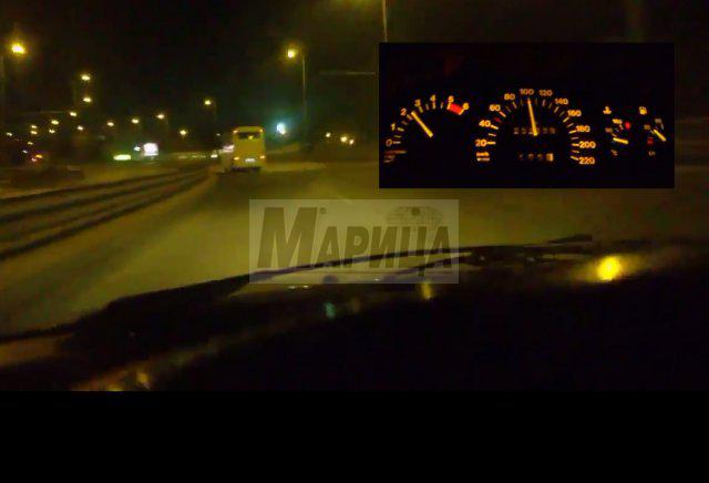 Напергнато ВИДЕО: Автобус лети със 100 км/ч по надлез 