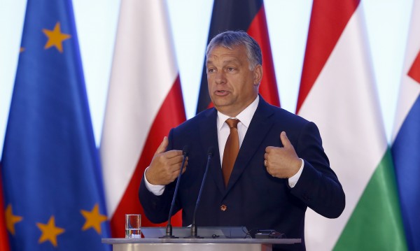 Орбан зове: Миграцията ще направи Европа неразпознаваема!
